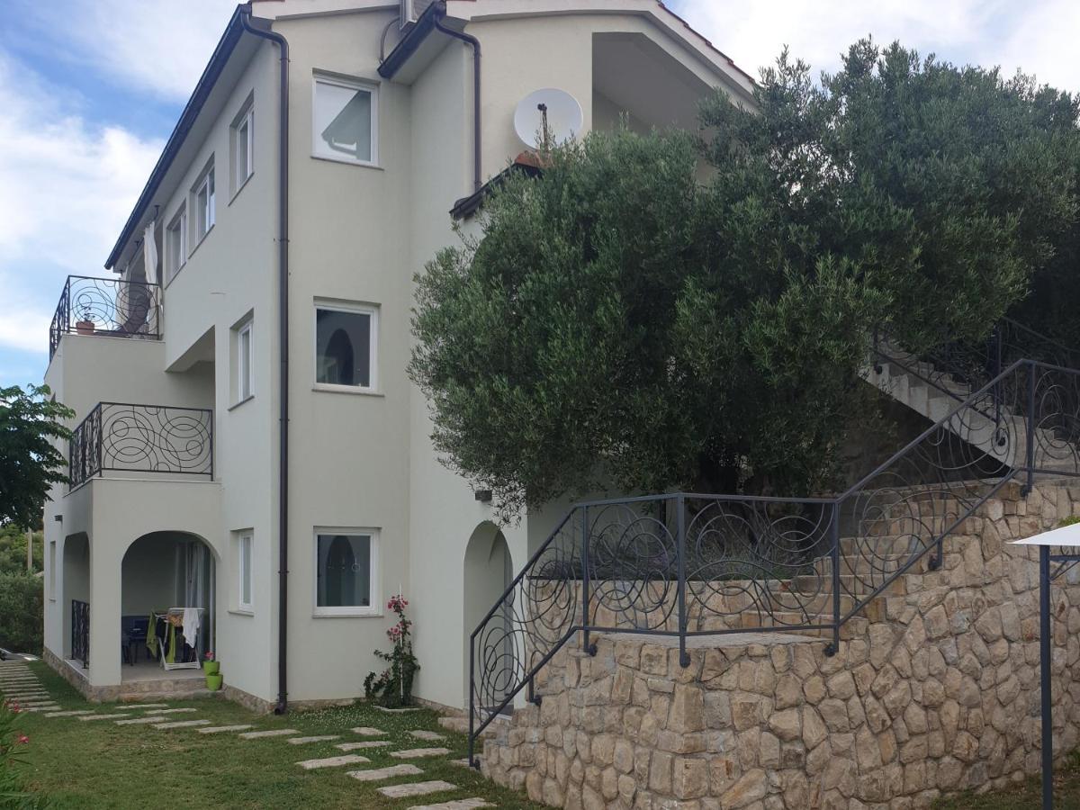 Apartment Mia 2 Banjol Екстериор снимка