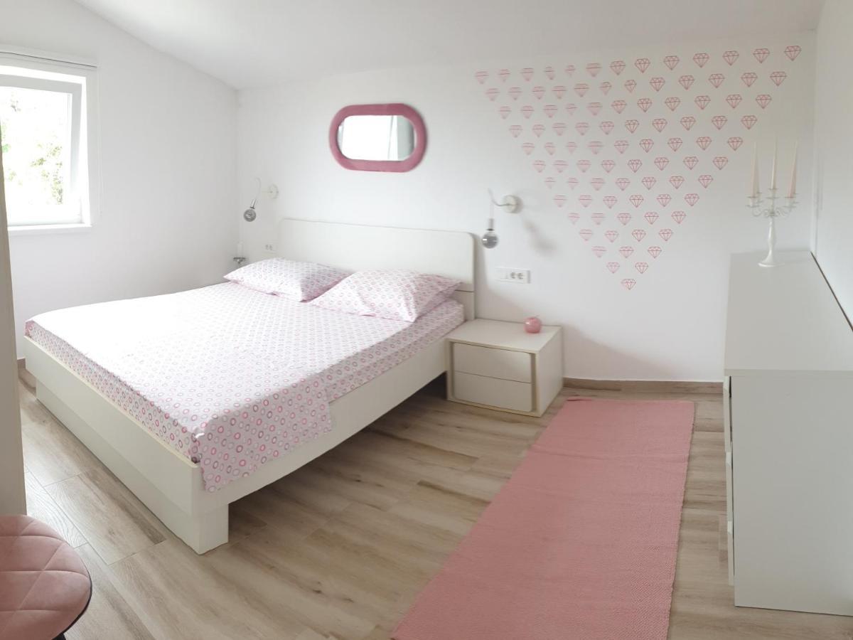 Apartment Mia 2 Banjol Екстериор снимка