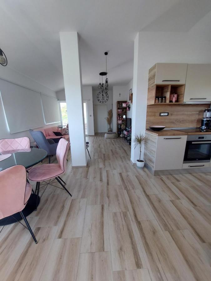 Apartment Mia 2 Banjol Екстериор снимка