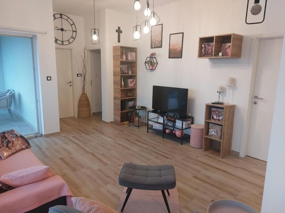 Apartment Mia 2 Banjol Екстериор снимка